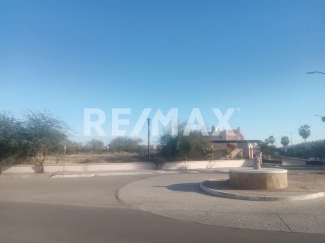 Terreno en venta comercial en Puerta Real Residencial de Hermosillo, Sonora. 
