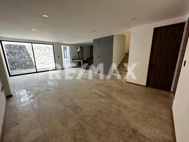 Casa en Lomas de Angelopolis