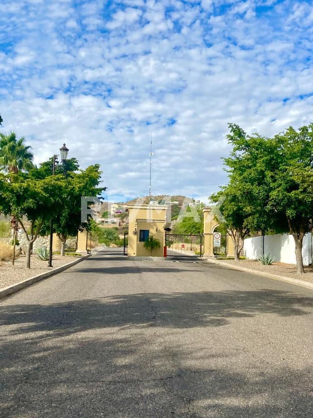 Terreno residencial en venta en Haciendas Residencial de Hermosillo, Sonora.