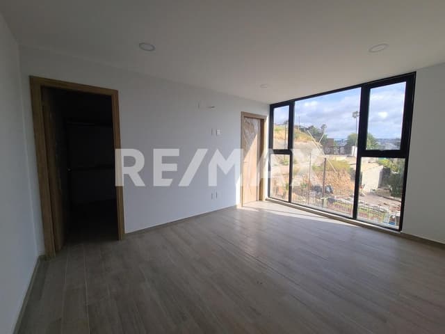 DEPARTAMENTO EN VENTA - CUADRA RESIDENCIAL