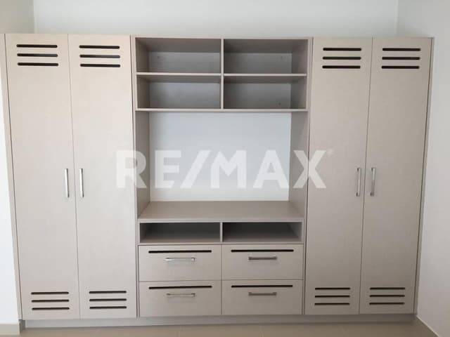 Condo de 2 Recamaras en Venta en Playa del Carmen