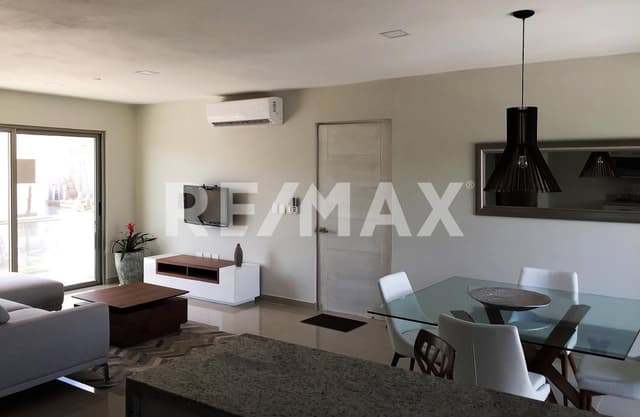 Condo de 2 Recamaras en Venta en Playa del Carmen