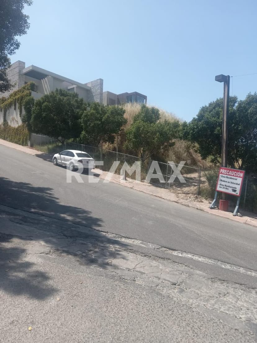 TERRENO EN VENTA DE 1642 M2, EN CUMBRES DE JUAREZ, TIJUANA B.C.