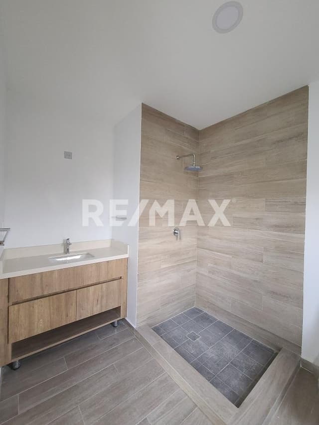 DEPARTAMENTO EN VENTA - CUADRA RESIDENCIAL