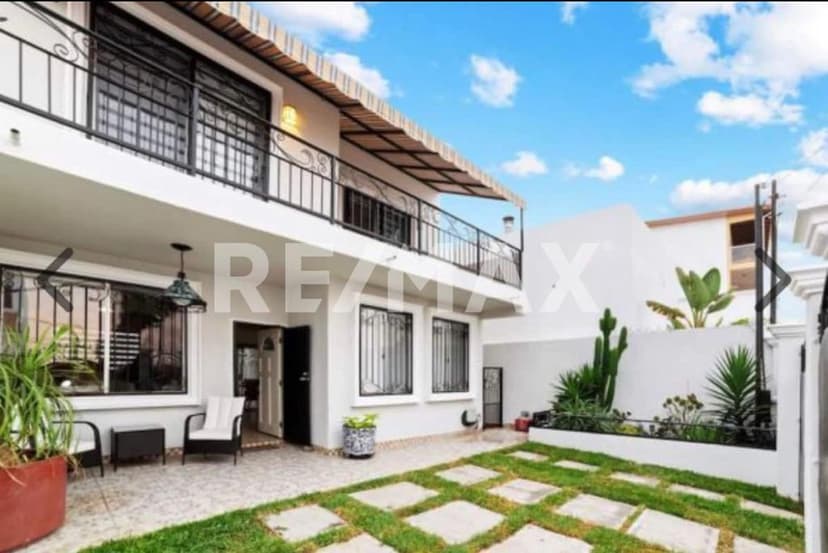 CASA EN VENTA EN SAN ANTONIO DEL MAR