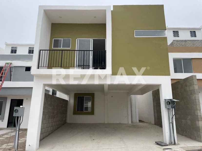 CASA EN VENTA, EN VISTAS DE SANTA FE, TIJUANA B.C.
