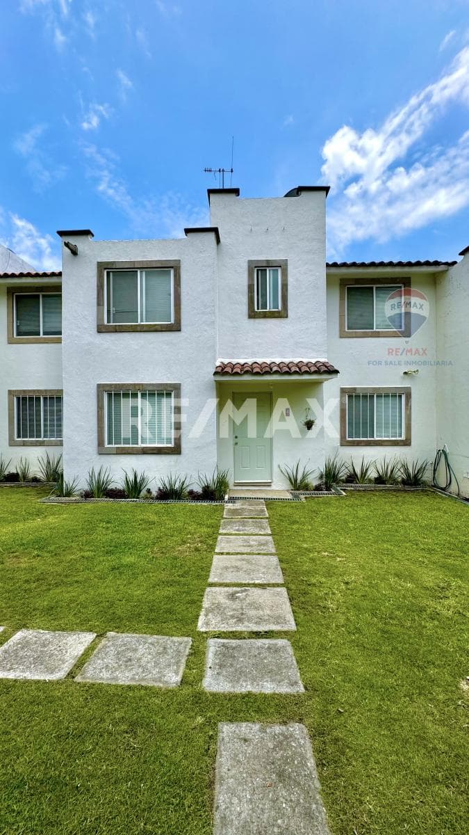 Venta de casa en Condominio, Lomas Tzompantle, Cuernavaca...Clave 4290