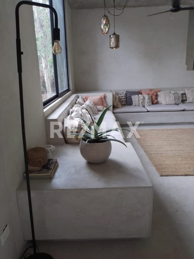 EN RENTA BONITA CASA UBICADA EN MACARIO GÓMEZ, TULUM