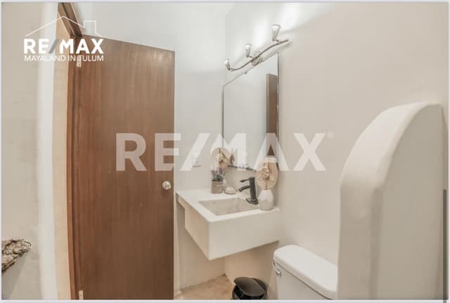 CASA DUPLEX EN VENTA EN EL MEJOR FRACCIONAMIENTO DE TULUM . VILLAS TULUM