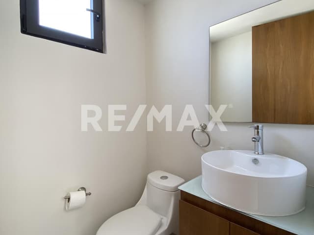 PH semi amueblado en Renta en Zibatá con Vista al Campo de Golf | 213 m² | Terraza, Family Room y Amenidades