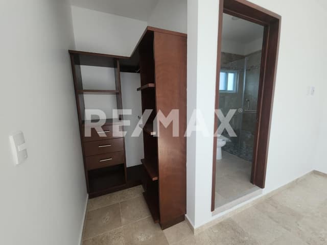 VENTA CASA EN LOMAS DE COCOYOC