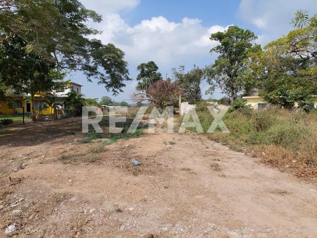 TERRENO EN VENTA