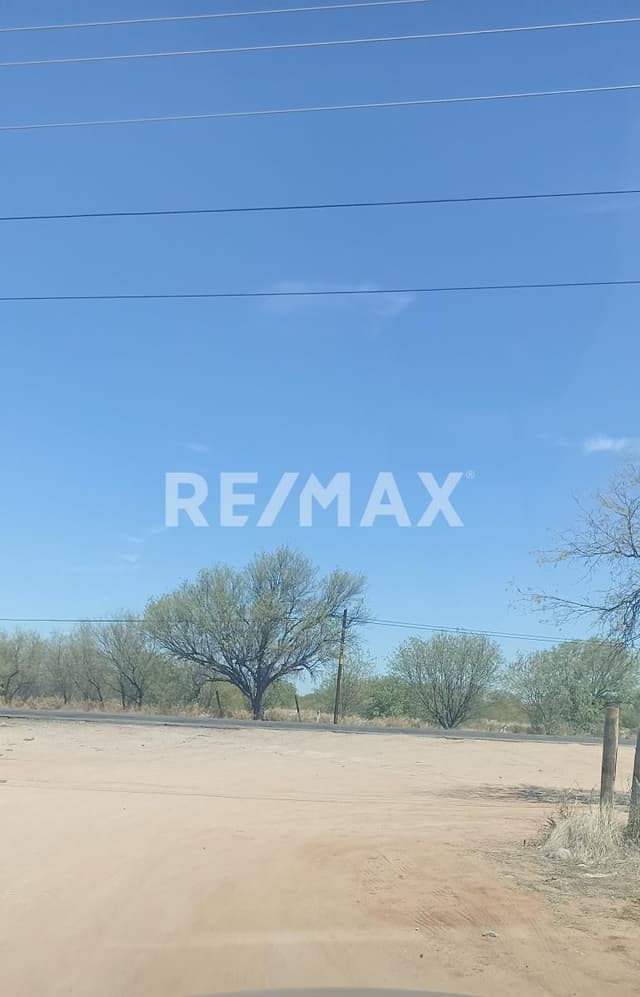 Terreno en venta industrial por carretera a Kino en Hermosillo, Sonora.
