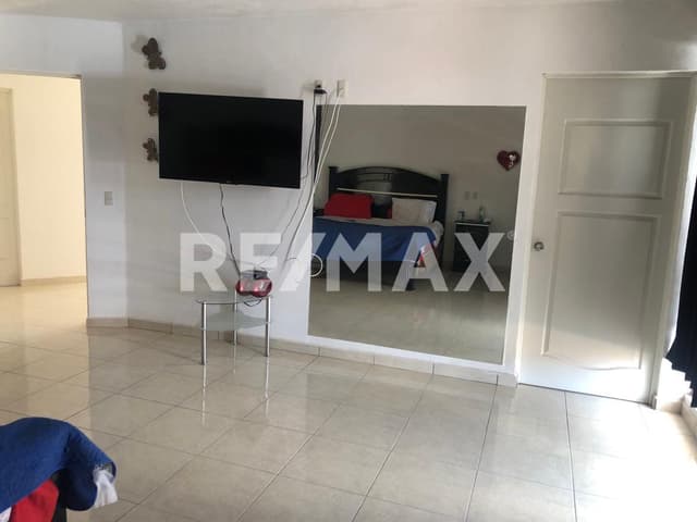 VENTA DE CASA EN GRANJAS BANTHI SAN JUAN DEL RIO RCV230530-JA
