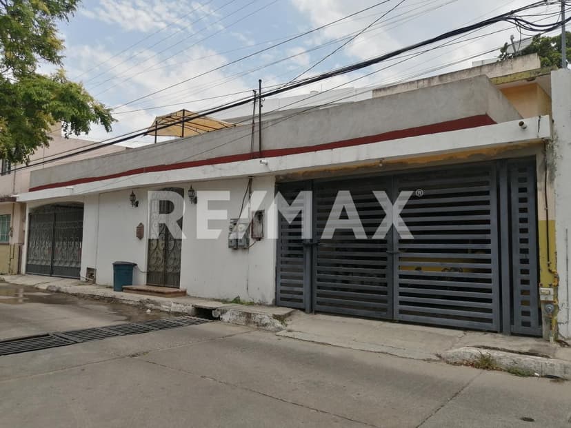 Casa en Venta en Lauro Aguirre