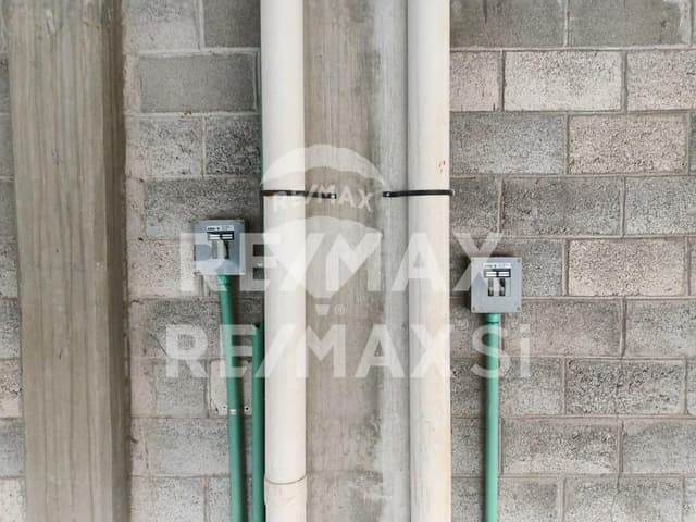 CLR LOCAL RENTA EL PUEBLITO, CORREGIDORA