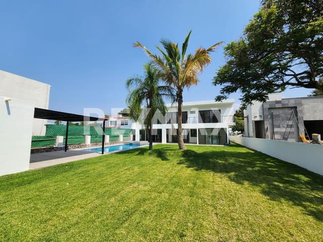 VENTA CASA EN FRACCIONAMIENTO LOMAS DE COCOYOC, MORELOS