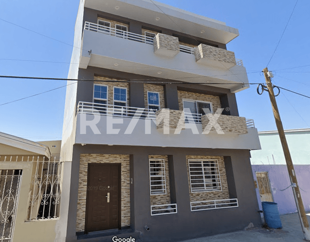 Departamento en Guaycura (semiamueblado)