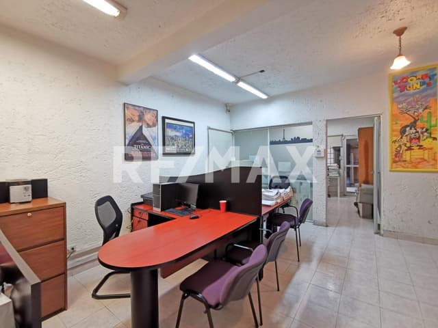 CASA 474m2 / 4 AUTOS / ADAPTADA COMO OFICINA