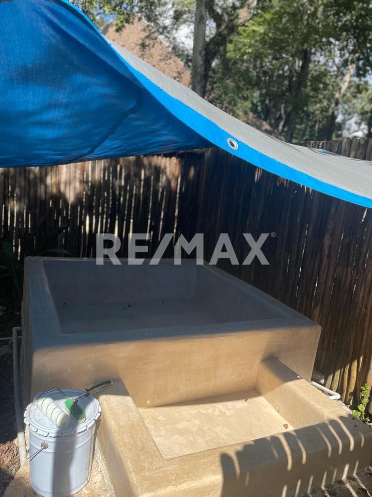 EN VENTA HERMOSA PROPIEDAD CON 3 BUNGALOWS 