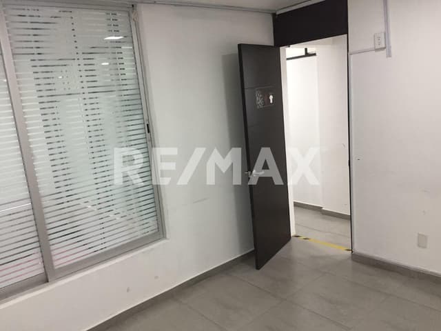 Renta oficinas desde 50m2 hasta 200m2  col Roma Sur
