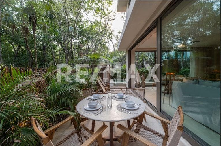 GH 01 GARDEN HOUSE 2 REC
