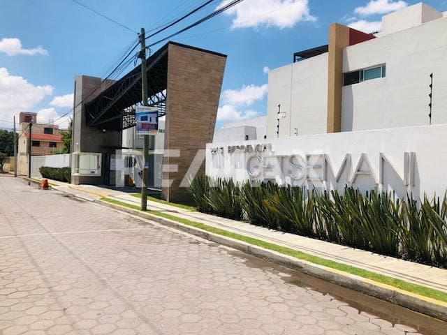 Preciosa casa en fraccionamiento Privado .