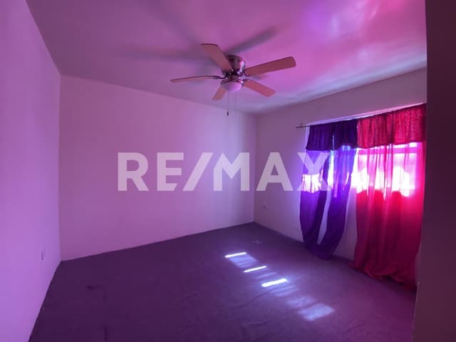 Casa en venta- Jardín Dorado