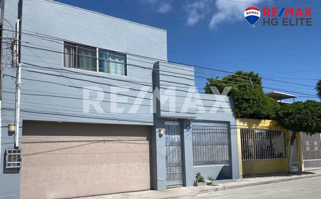Casa en venta- Jardín Dorado