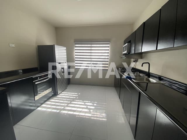 Casa en venta- Jardín Dorado