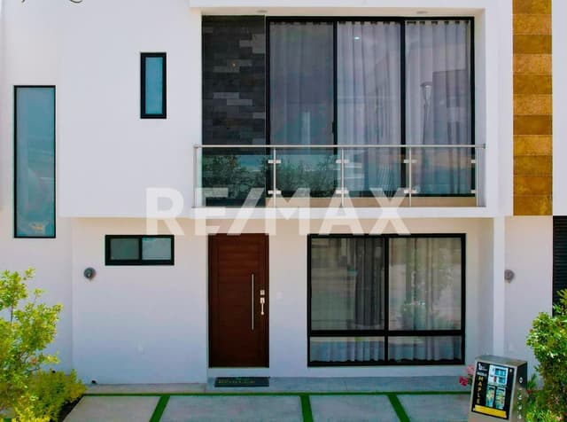 CASA EN VENTA EN CONDOMINIO SAN ISIDRO JURIQUILLA 