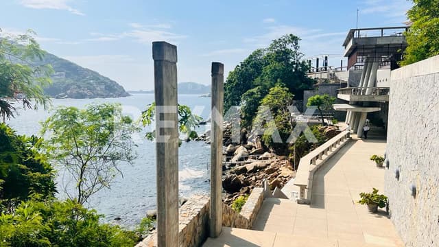 DEPARTAMENTO EN DOS NIVELES CON ALBERCA UNA VISTA TOTAL AL MAR EN BRISAS DEL MARQUES ACAPULCO