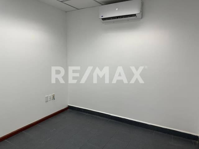 EXCELENTE EDIFICIO COMERCIAL EN RENTA