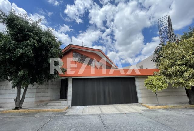YCO   VENDO CASA EN CIUDAD SATÉLITE, NAUCALPAN DE JUÁREZ