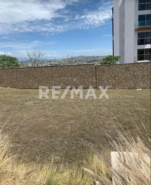 TERRENO EN VENTA