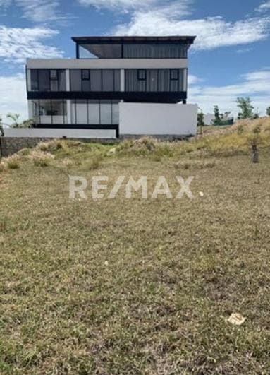 TERRENO EN VENTA