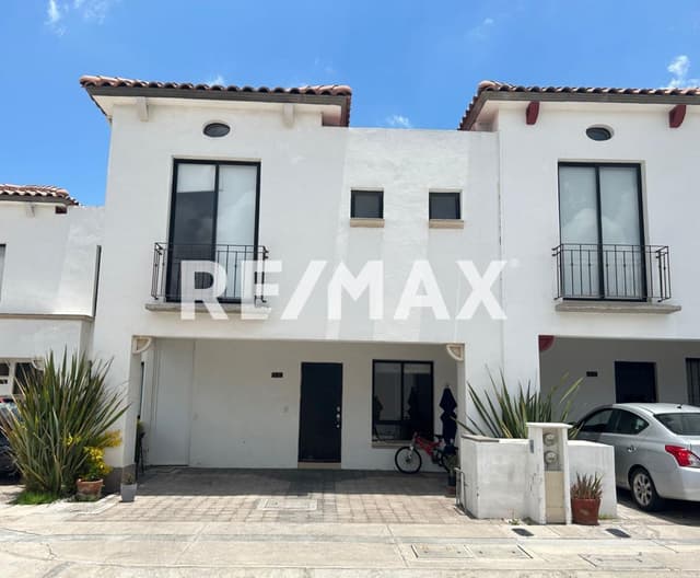 CASA EN VENTA ZIBATA