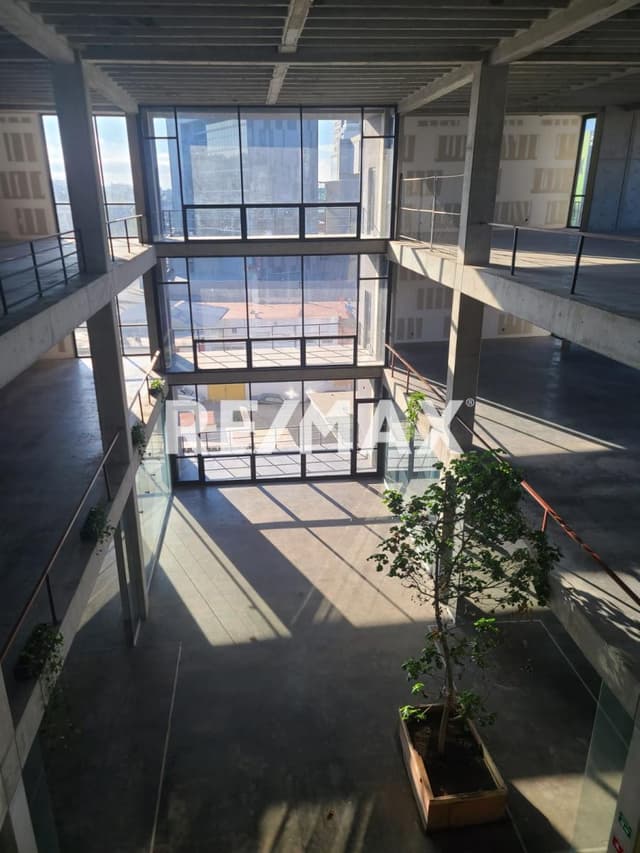 OFICINA EN RENTA DE 566.60 M2 EN COL. REVOLUCIÓN, TIJUANA B.C. 