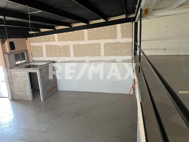 LOCAL EN RENTA EN PLAZA COMERCIAL AV. TECNOLOGICO, METEPEC ESTADO DE MEXICO