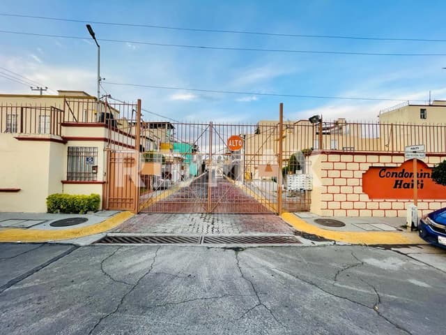 CASA EN VENTA FRACC. LAS AMERICAS CONDOMINIO HAITI