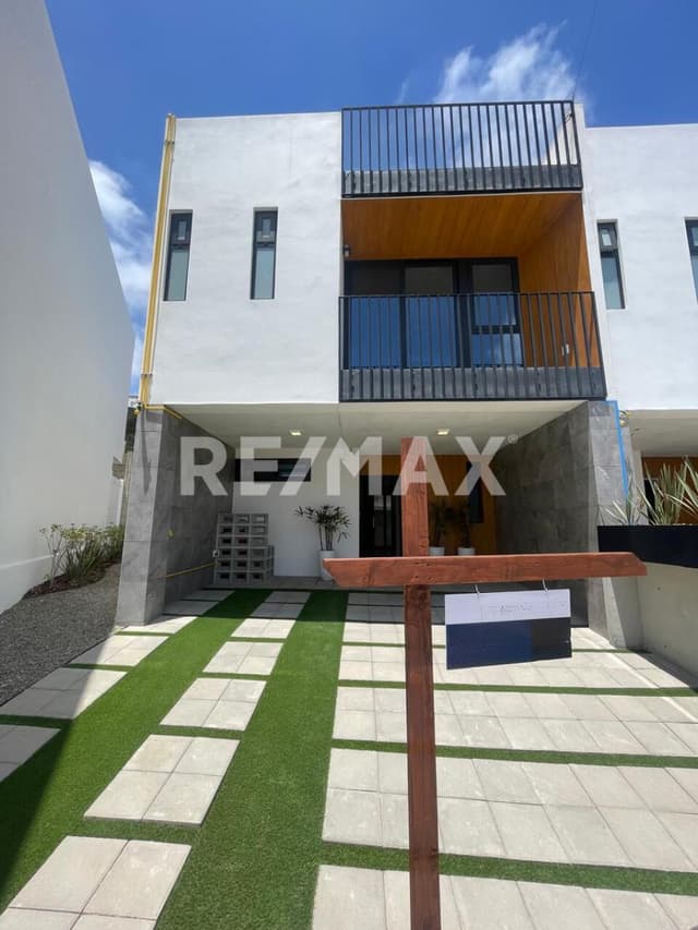 CASA EN VENTA EN EL SOLER, TIJUANA B.C.