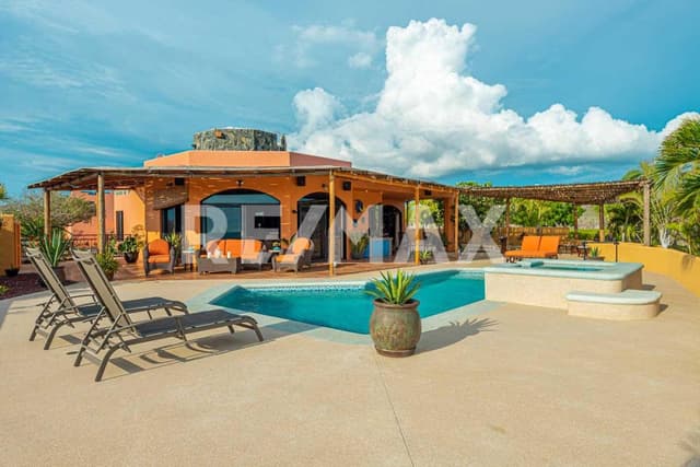 Casa del Mar, Pacific - MLS #23-2173