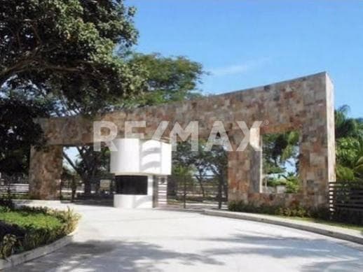 VENTA DE TERRENO EN DIAMANTE RESIDENCIAL