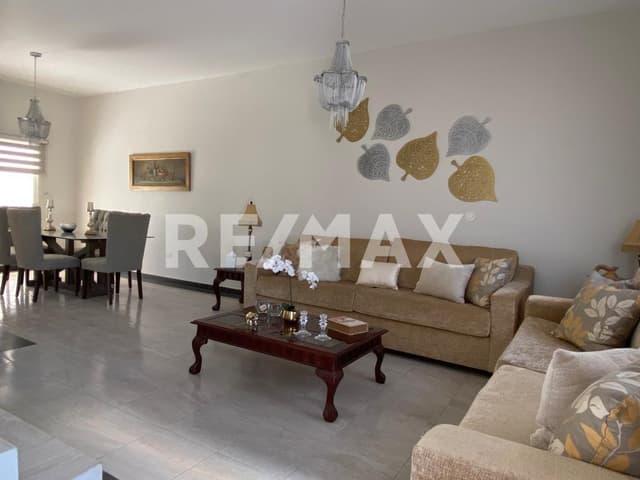 CASA EN RENTA EN RESIDENCIAL LAS TORRES