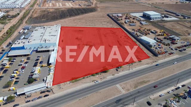 VENTA DE TERRENO COMERCIAL EN BLVD. LAZARO CARDENAS 