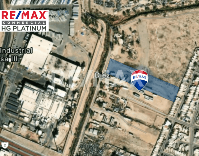 Terreno Comercial en Venta en Praderas del Sol frente Parque In PIMSA III