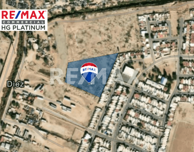 Terreno Comercial en Venta en Praderas del Sol  