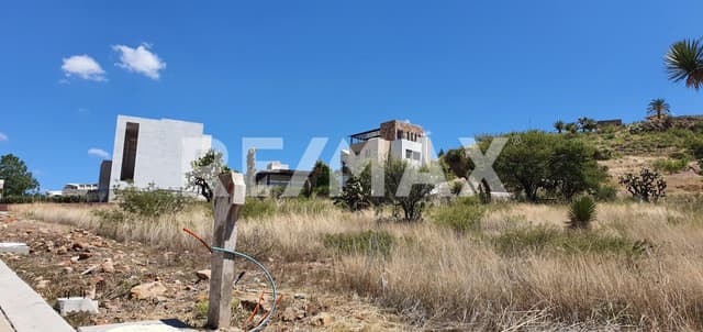 Venta de Terreno en Residencial Ecuestre los Agaves 