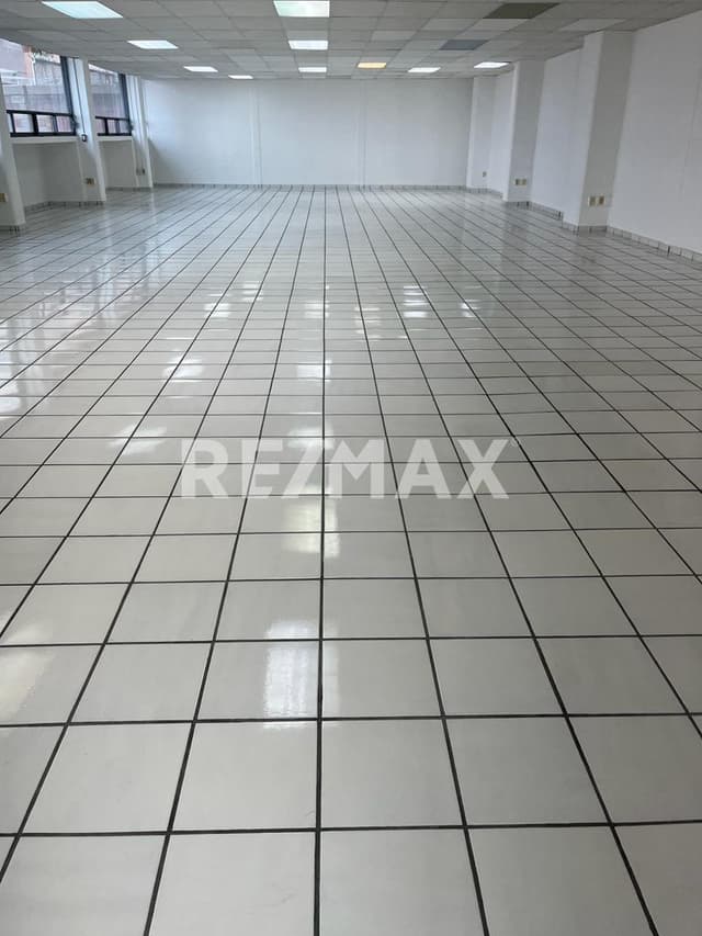 OFICINA EN RENTA COL. CAROLA, PROLONGACION SAN ANTONIO 