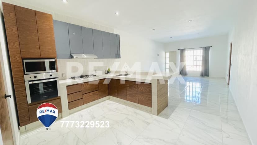 Venta de casa ideal para Hotel Boutique, Jardines de Cuernavaca...Clave 4444